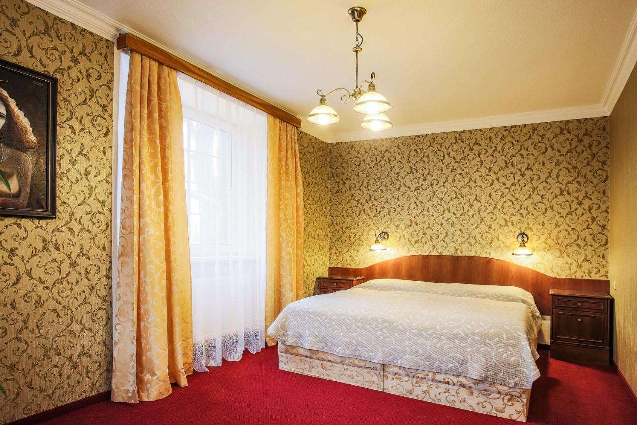 Hotel Ostrov Нимбурк Экстерьер фото