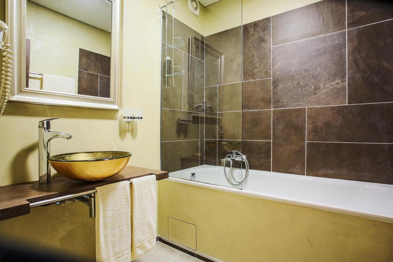 Hotel Ostrov Нимбурк Экстерьер фото
